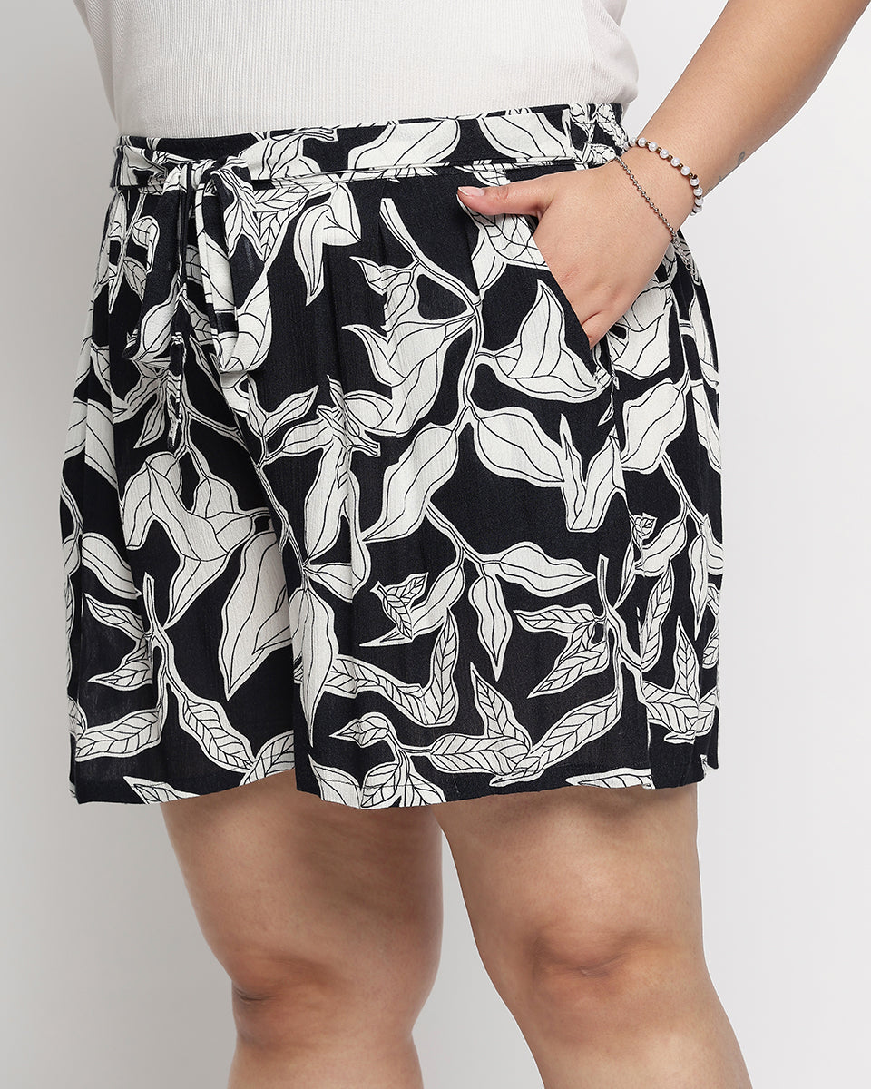 White And Black Rayon Crepe Shorts For Women