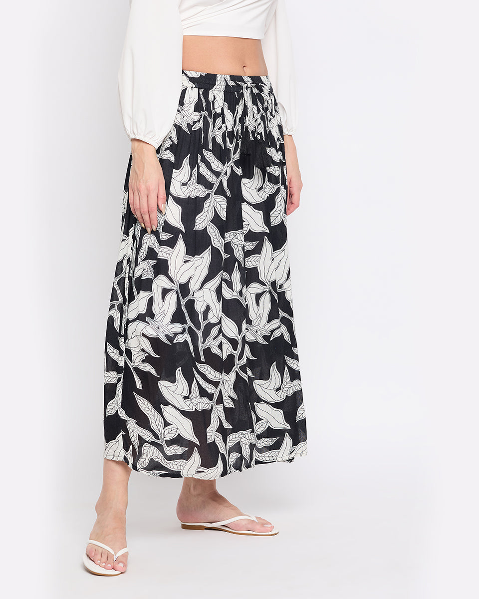 Leaf Print Black And White Rayon Crepe Floral Skirt For Women