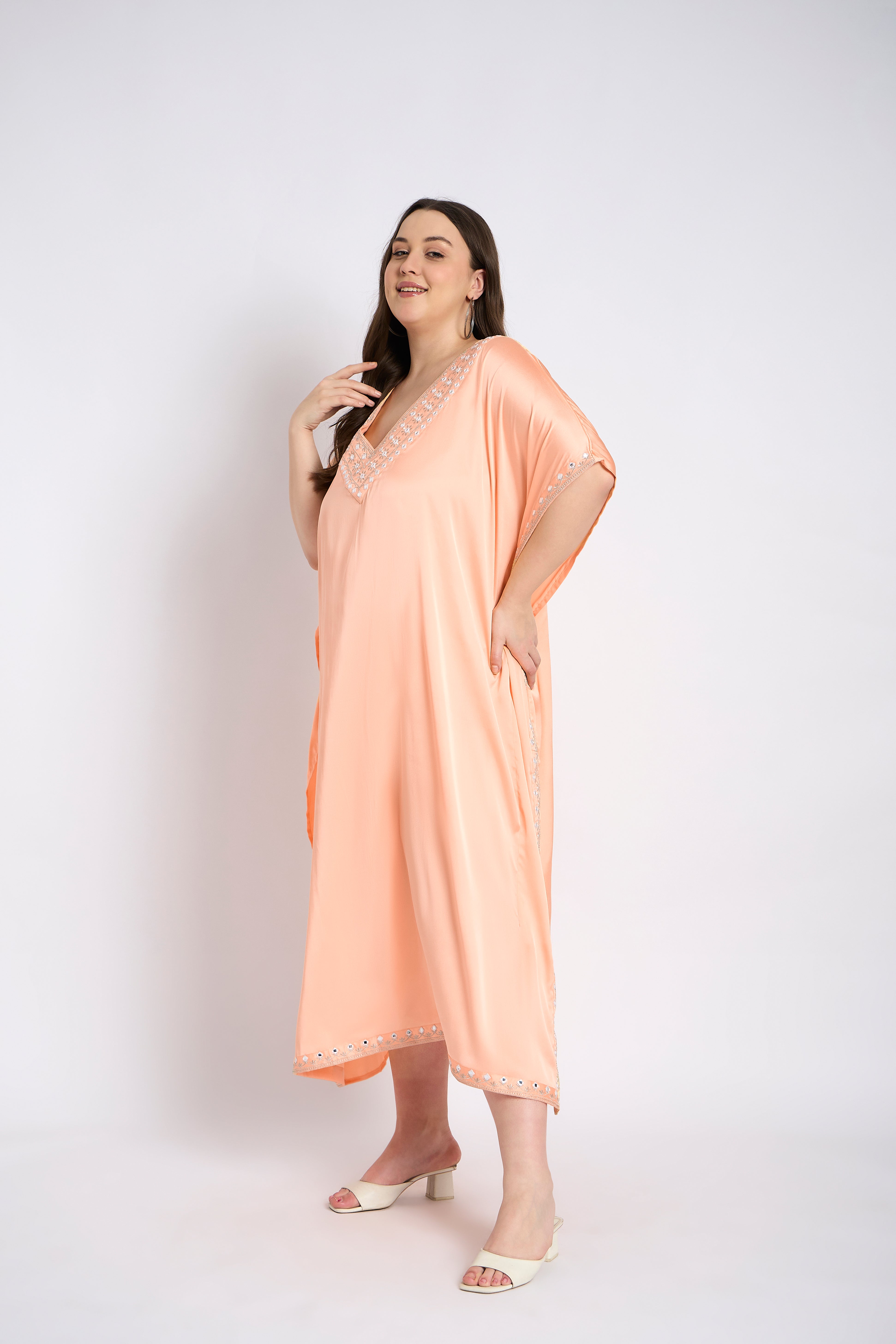 Gypsie Blu Women Elegant Plus Size Embroidery Satin Kaftan