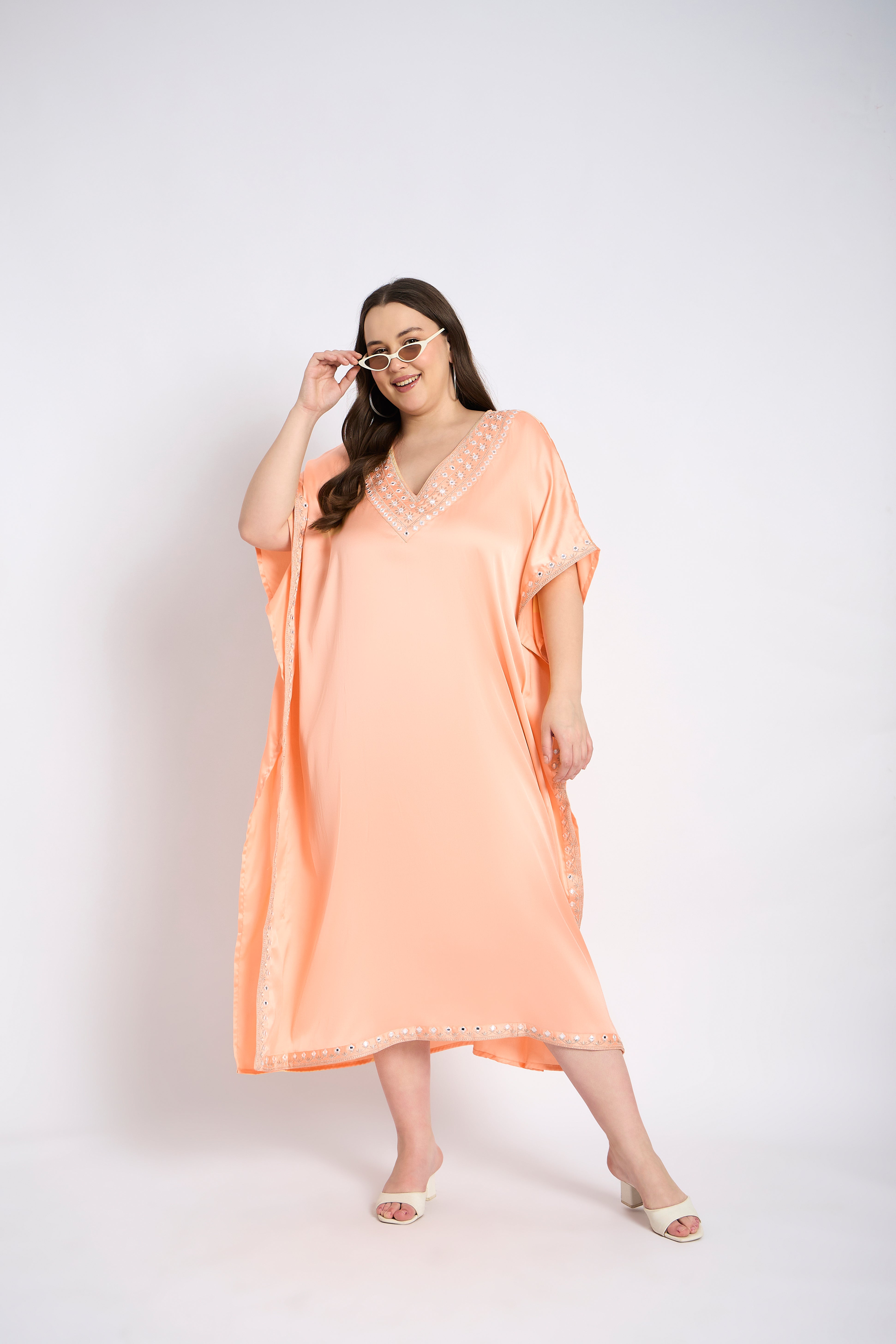 Gypsie Blu Women Elegant Plus Size Embroidery Satin Kaftan