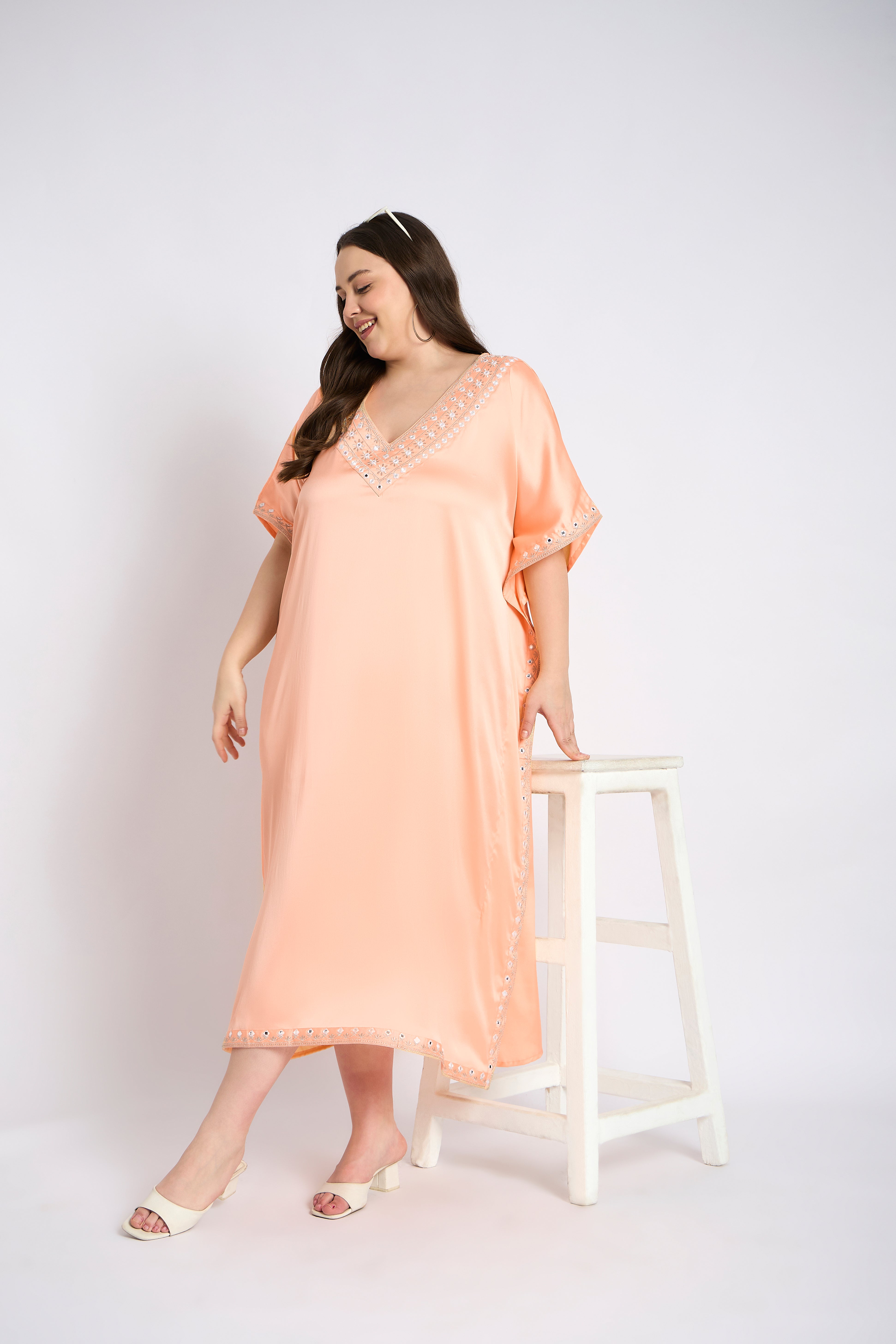 Gypsie Blu Women Elegant Plus Size Embroidery Satin Kaftan