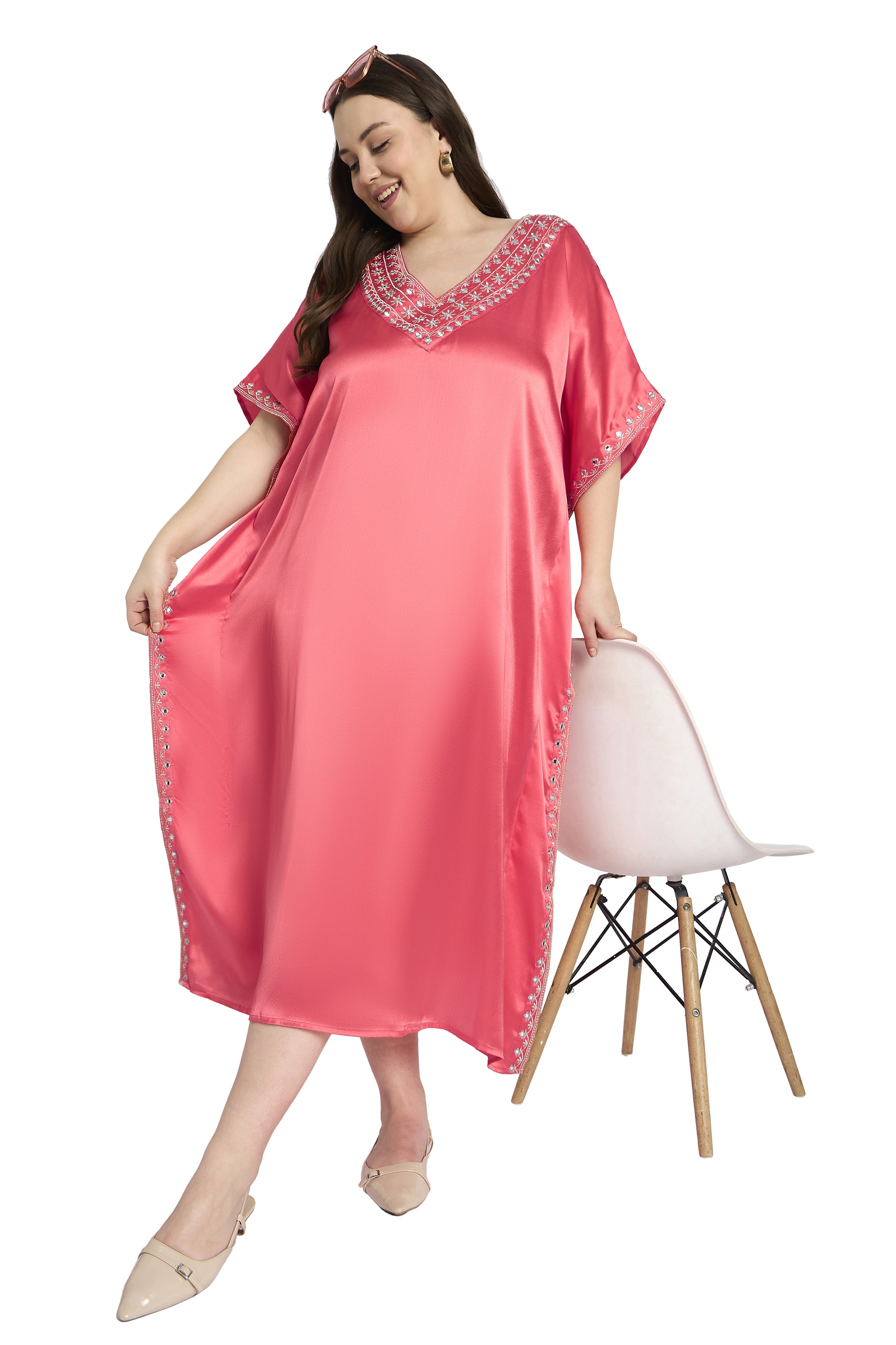 Women Plus Size Embroidery Satin Pink Kaftan