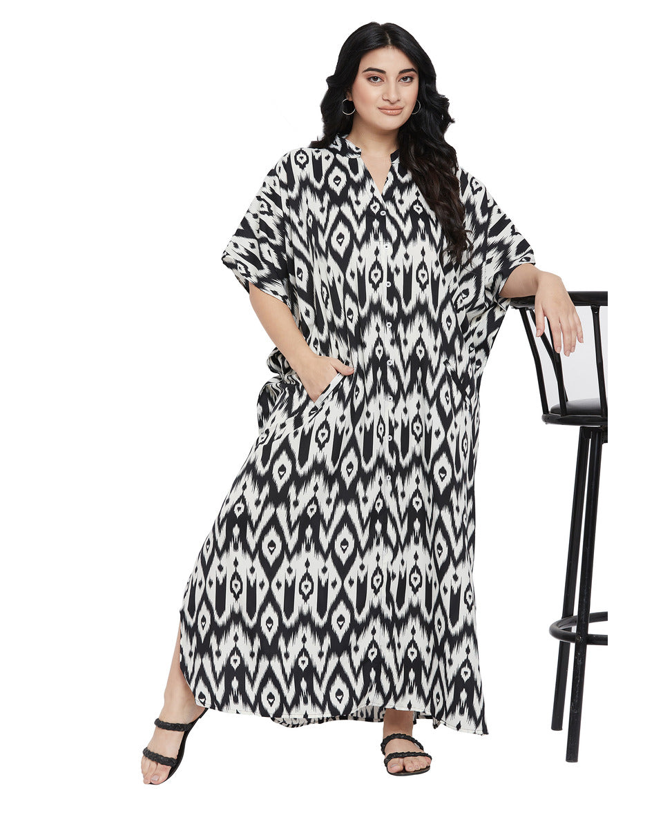 Geometric Black and white Polyester Women Plus Size Button Caftan