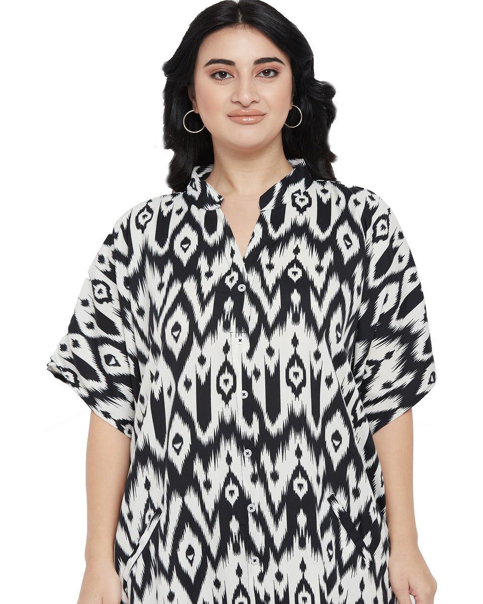 Geometric Black and white Polyester Women Plus Size Button Caftan