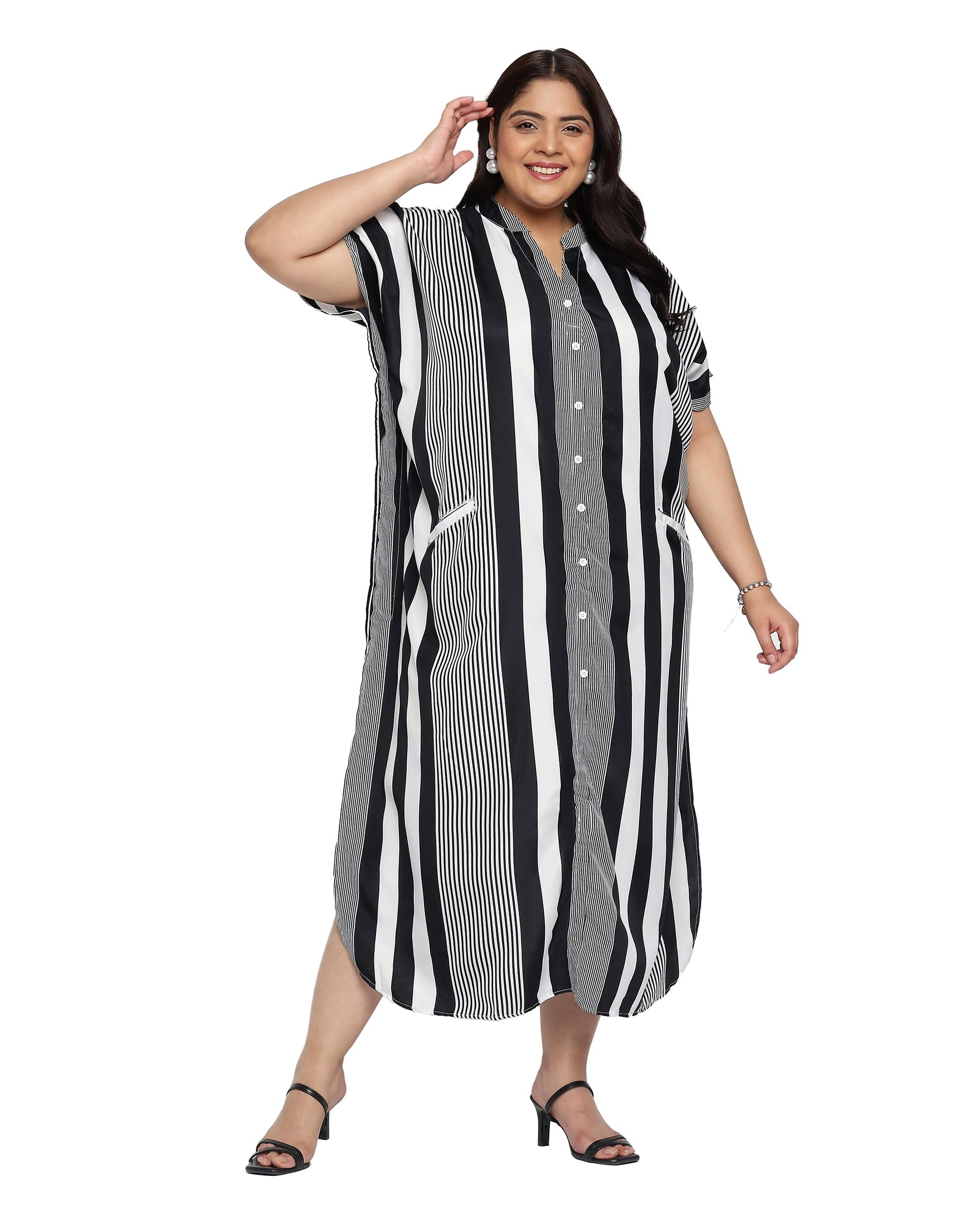 Black And White Striped Polyester Button Plus Size Kaftan For Women