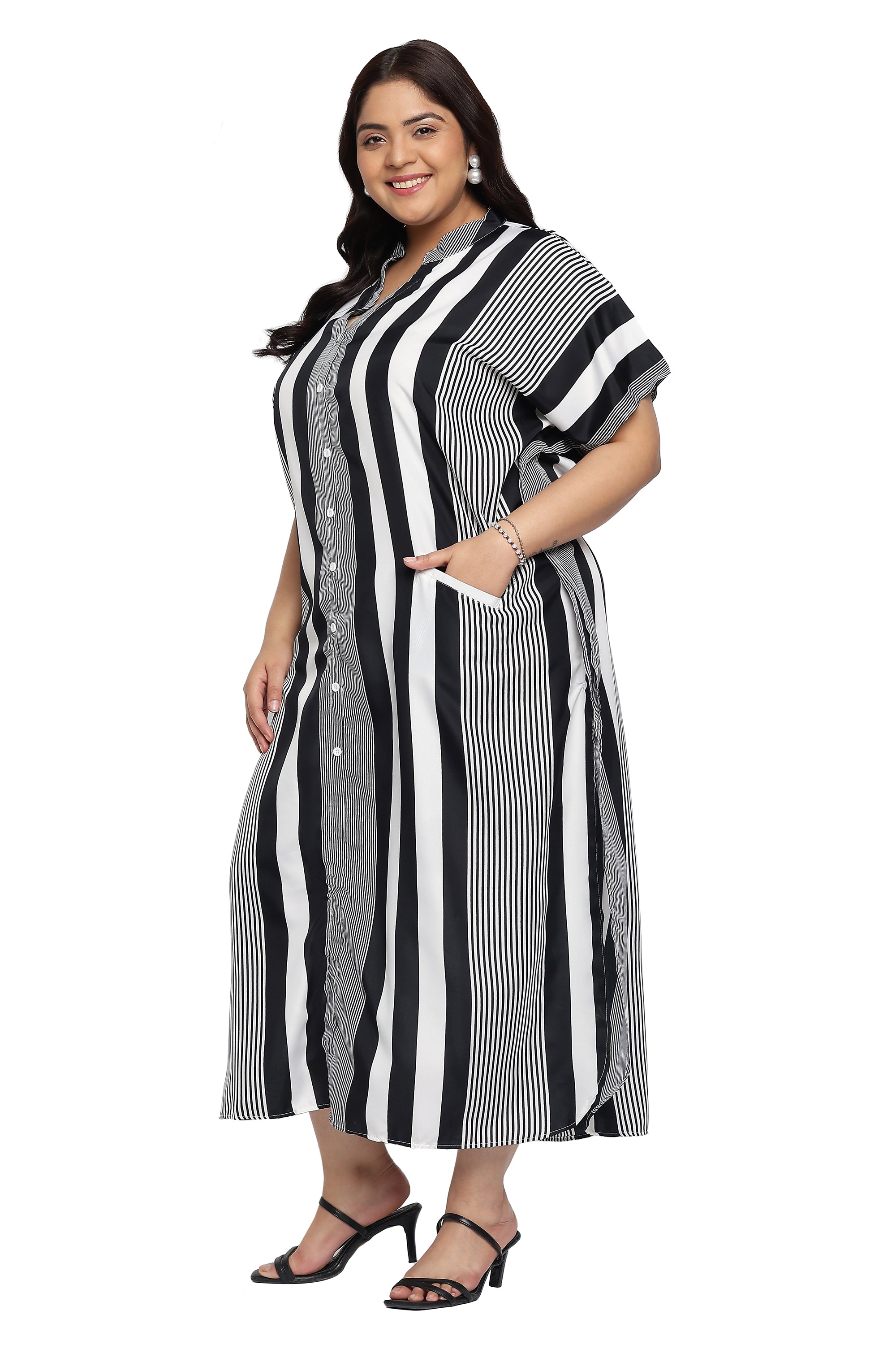Black And White Striped Polyester Button Plus Size Kaftan For Women