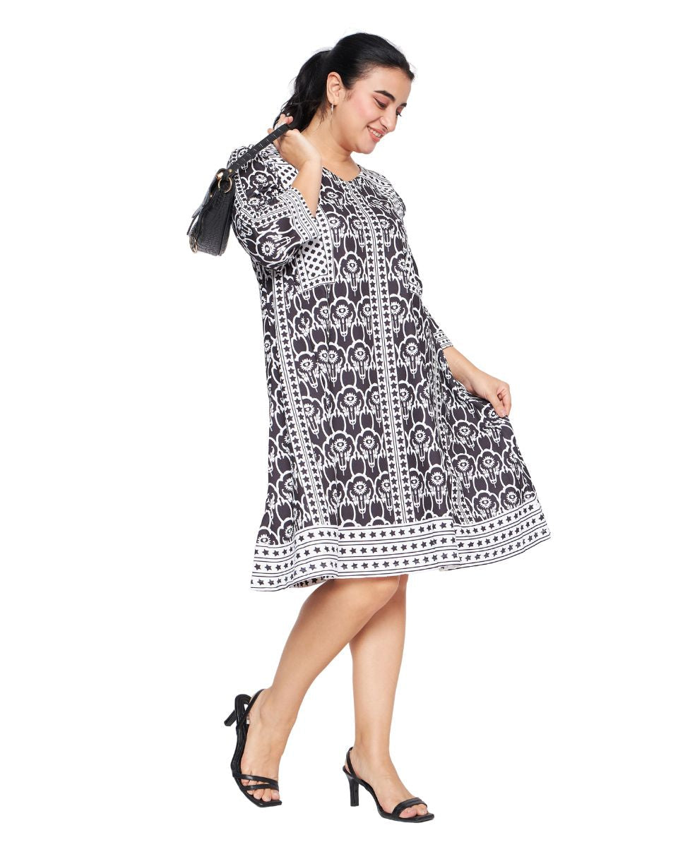 Polyester Knitted Black And White Floral Dress For Women