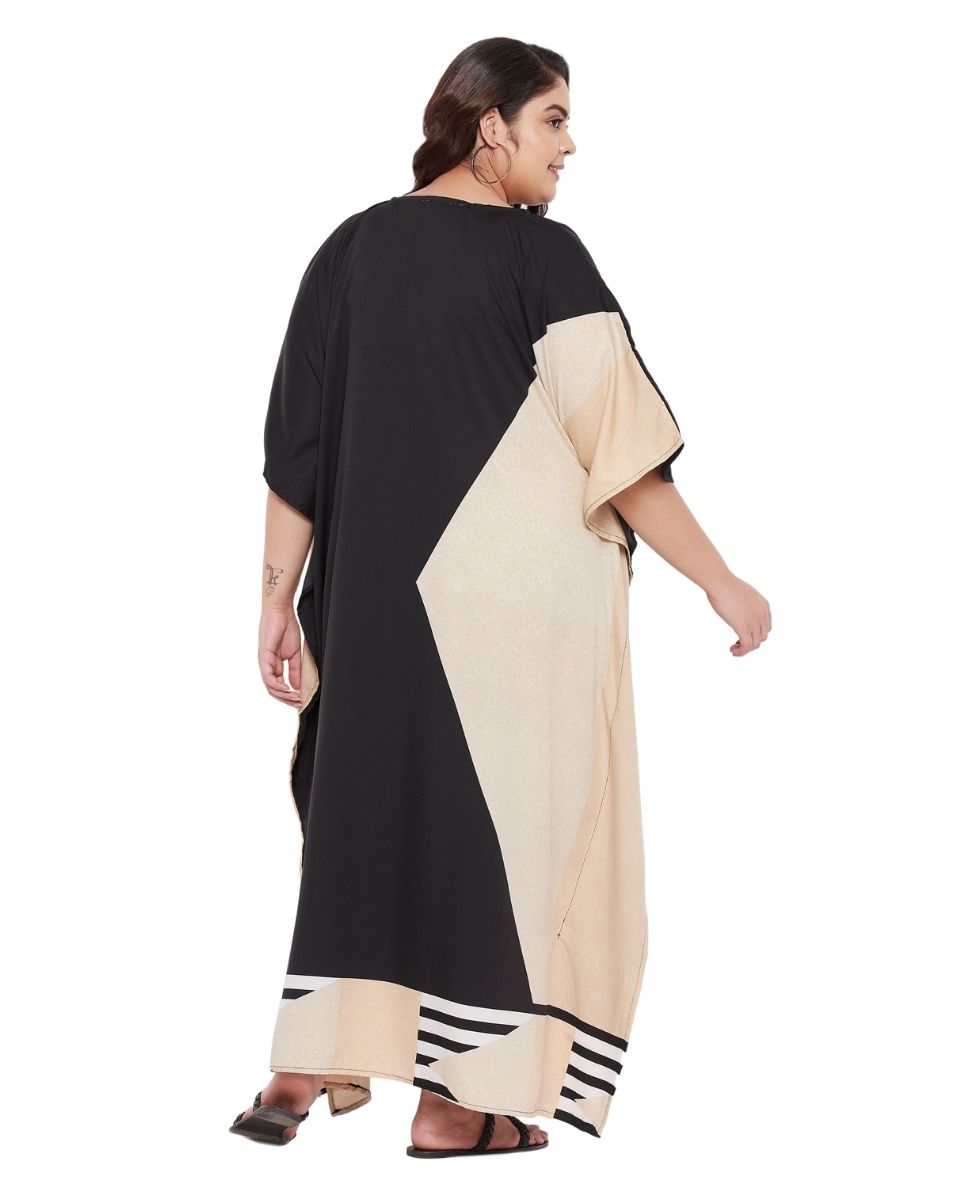 Abstract Black and Cream Polyester Women Plus Size Caftan Dress