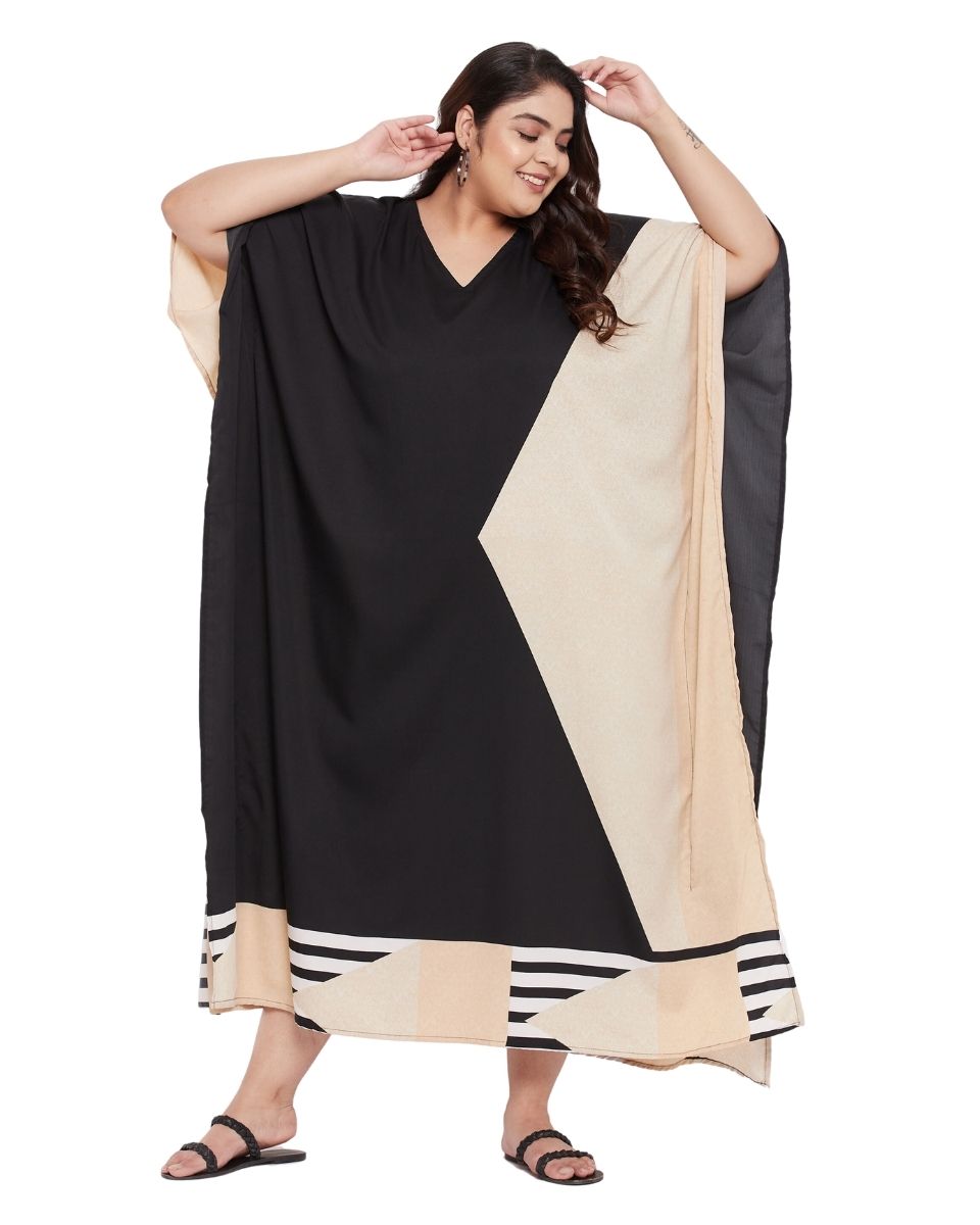 Abstract Black and Cream Polyester Women Plus Size Caftan Dress