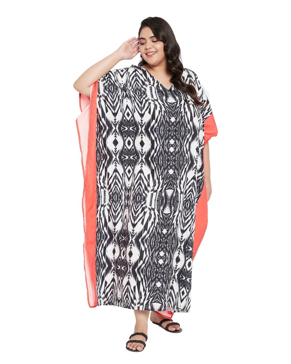 Black And White Abstract Printed Polyester Plus Size Kaftan For Women