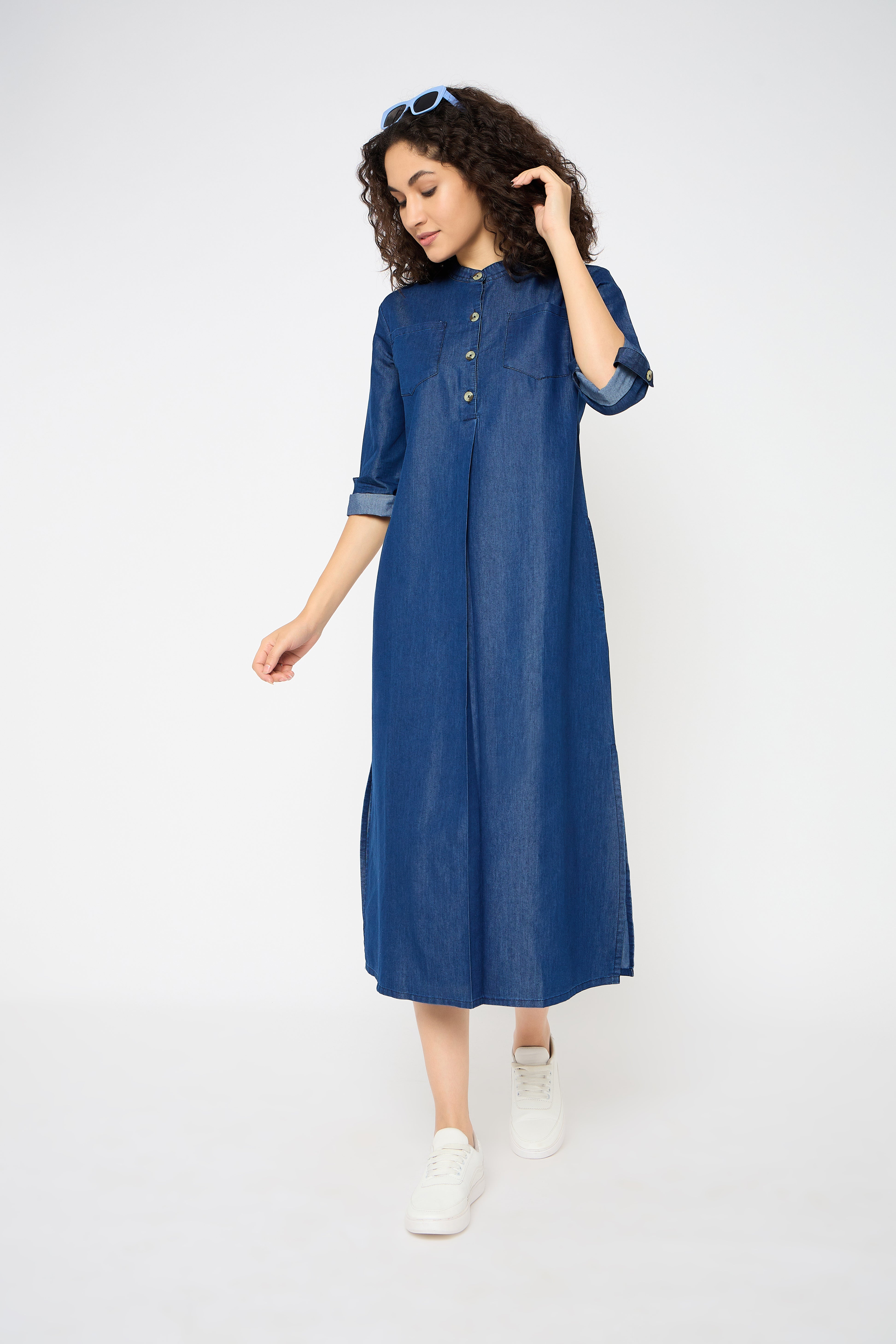 Blue Denim Women Round Neck Denim Dress with Pockets