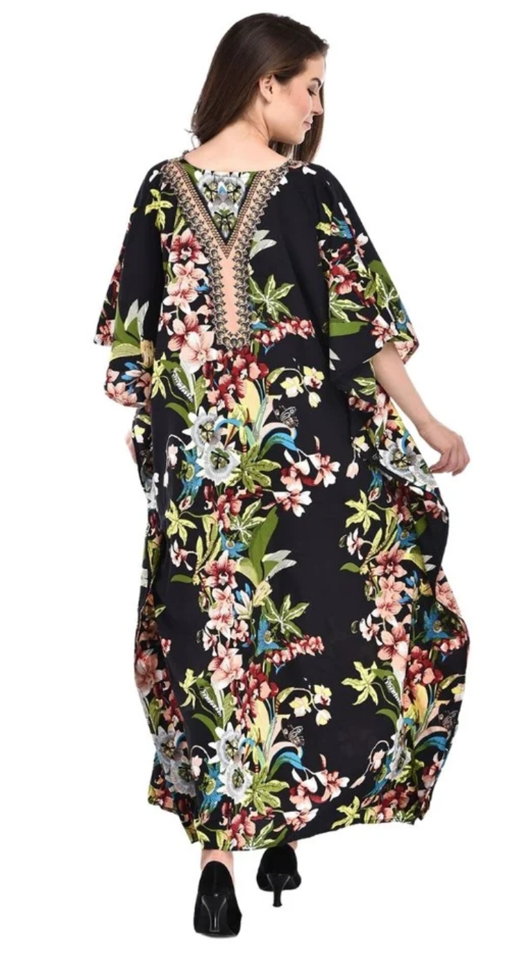 Black Ditsy Floral Polyester Plus Size Kaftan for Women 1X-3X | GypsieBlu
