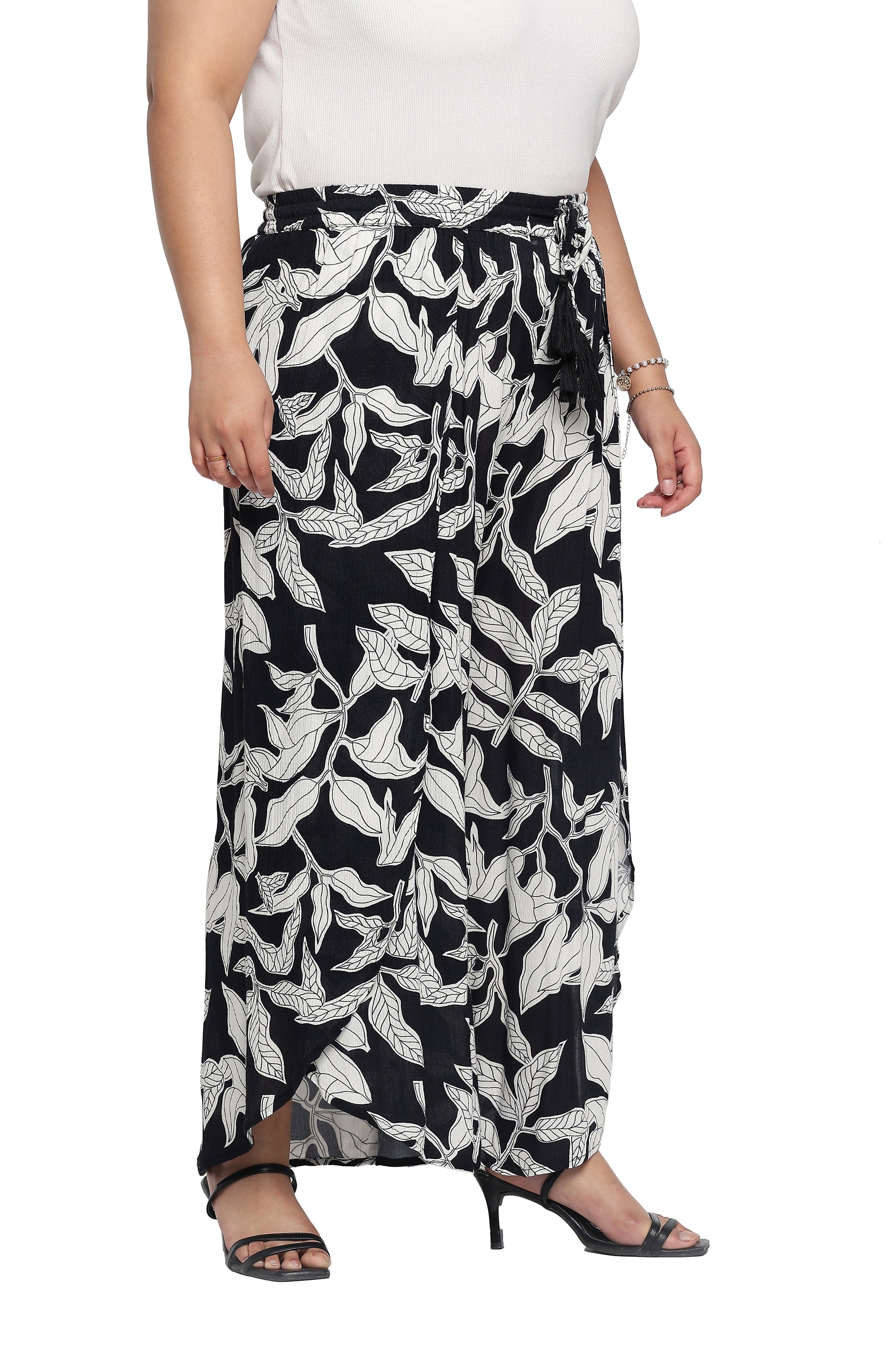 Leaf Print Black And White Rayon Crepe Pant For Women