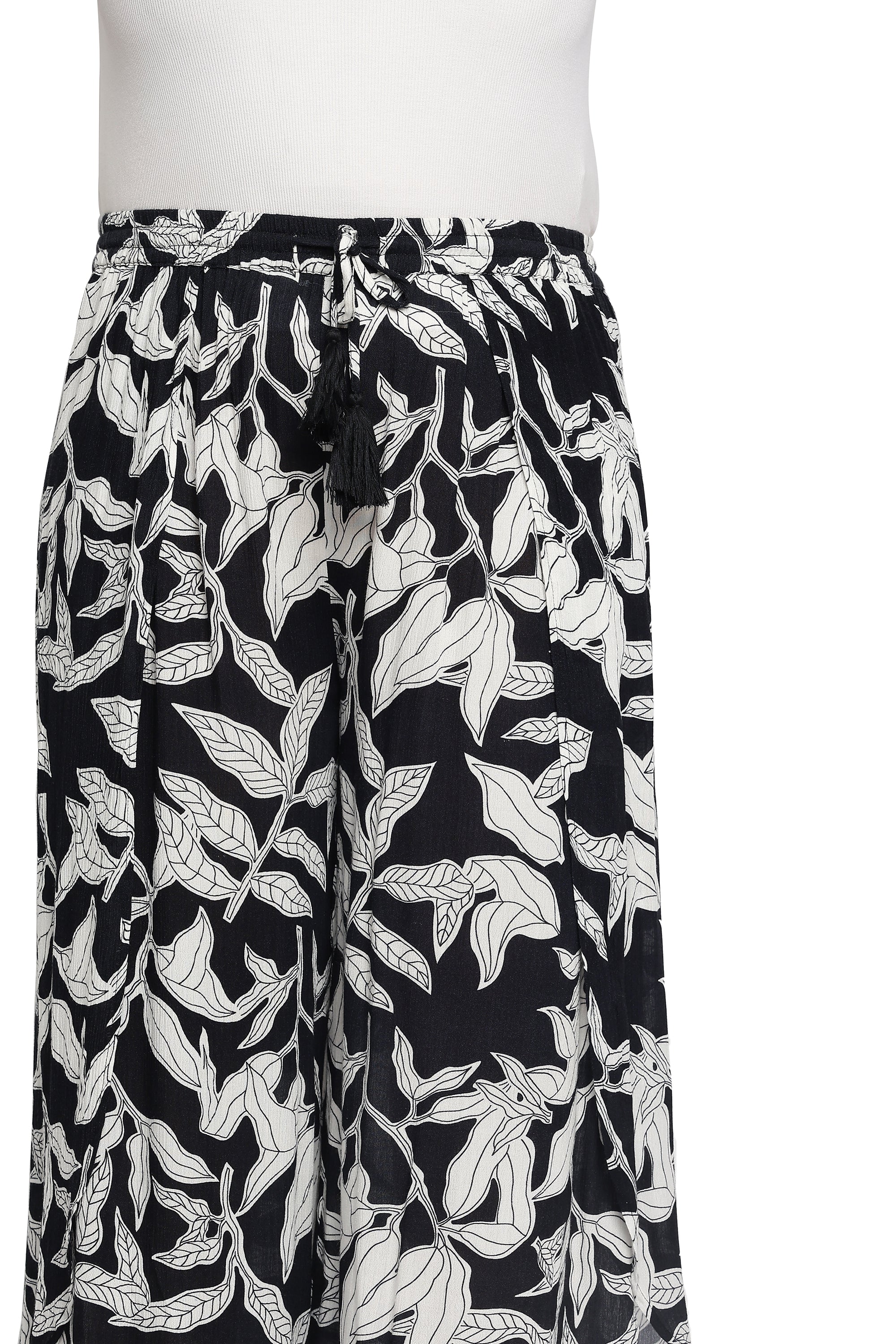 Leaf Print Black And White Rayon Crepe Pant For Women