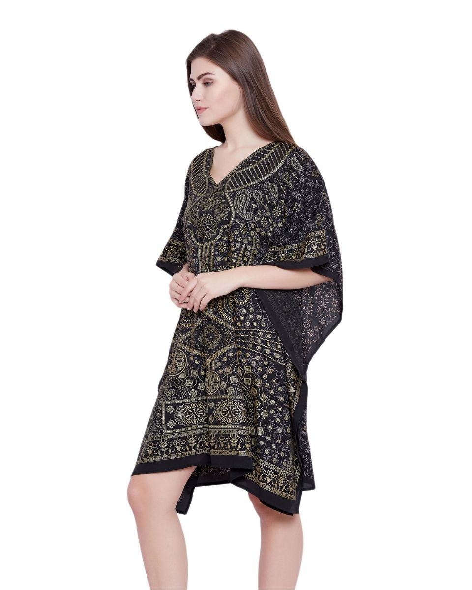 Black Polyester Resort Wear Plus Size Tunics For Women