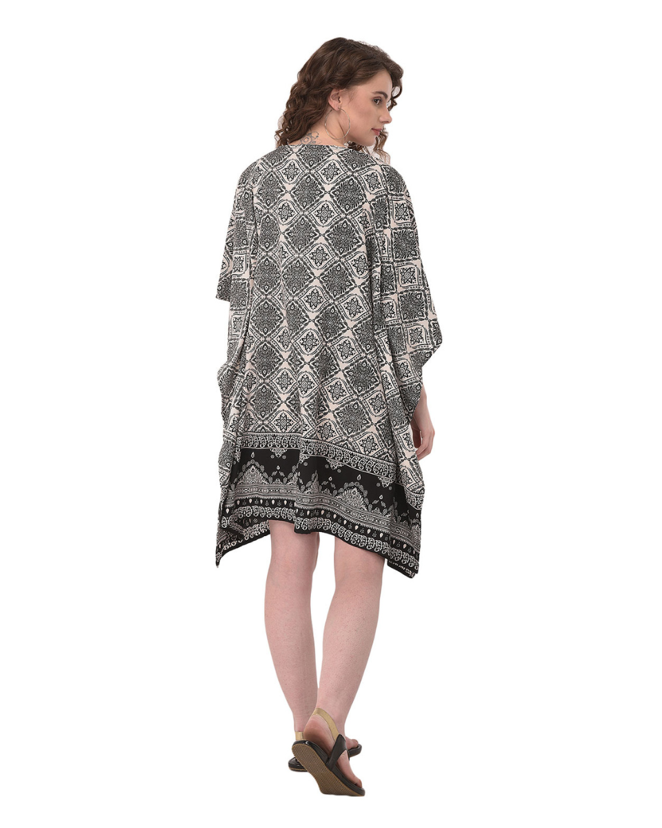 White And Black Plus Size Abstract print Tunic For women