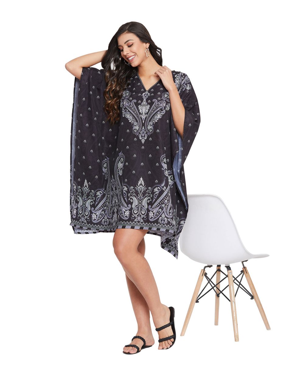 Black Paisley Pattern One Size Tunic For Plus Size Women