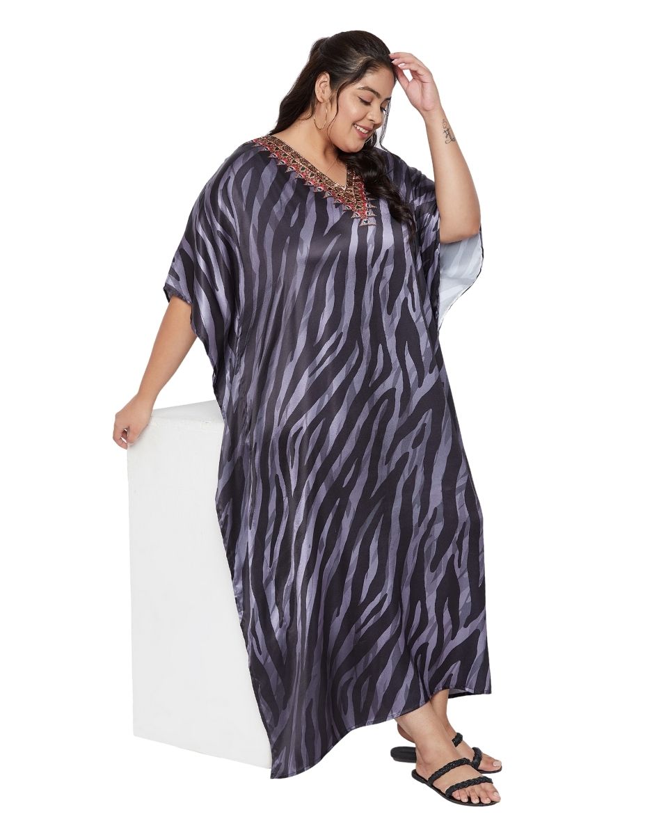 Satin Black And White Striped Kaftan Dress For Plus Size Women