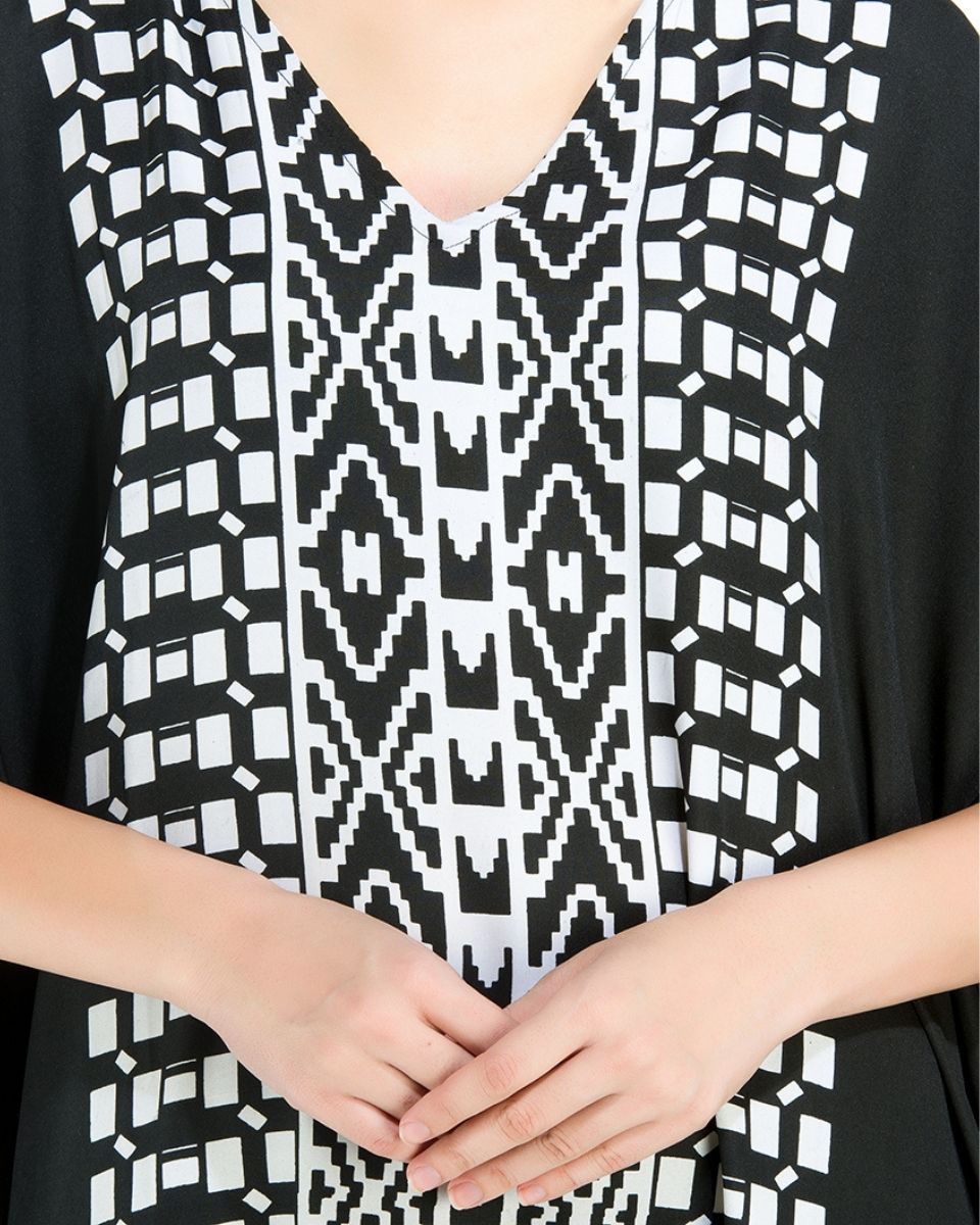 Abstract print Black Polyester Kimono Sleeve Plus Size Kaftan For Women