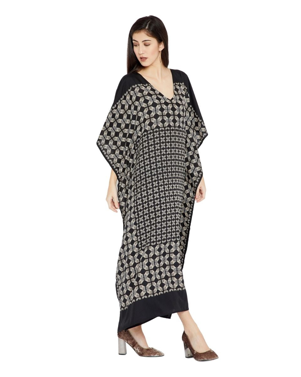 Loose Kimono Sleeve One Size Polyester Kaftan For Plus Size Women