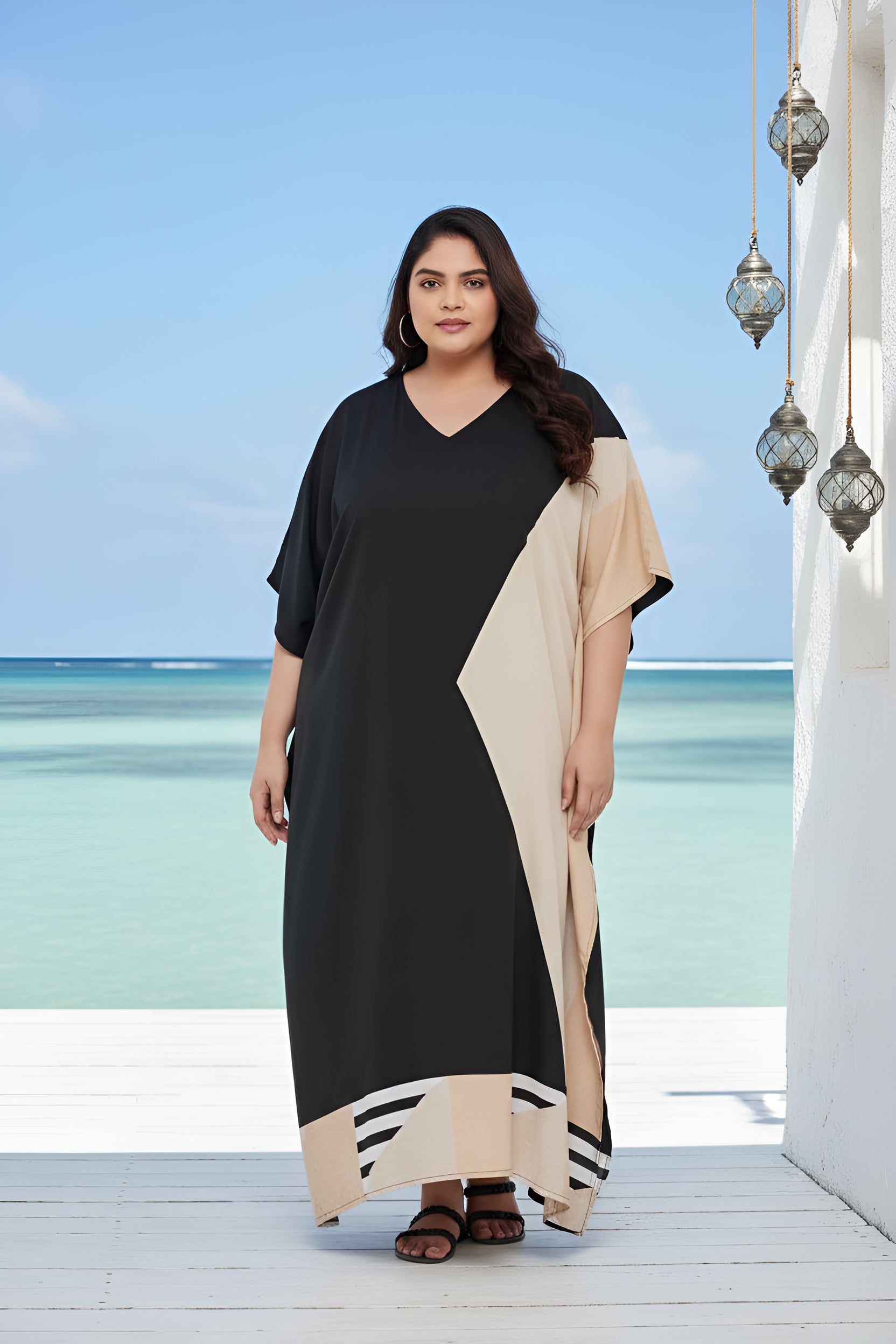 Abstract Black and Cream Polyester Women Plus Size Caftan Dress