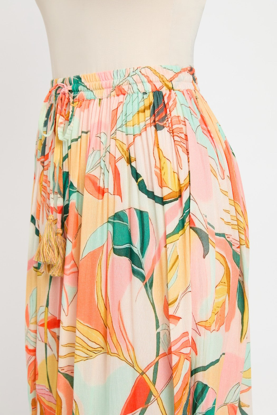 Dazzling Leaf Printed Multi Color Rayon Crepe Skirt For Women