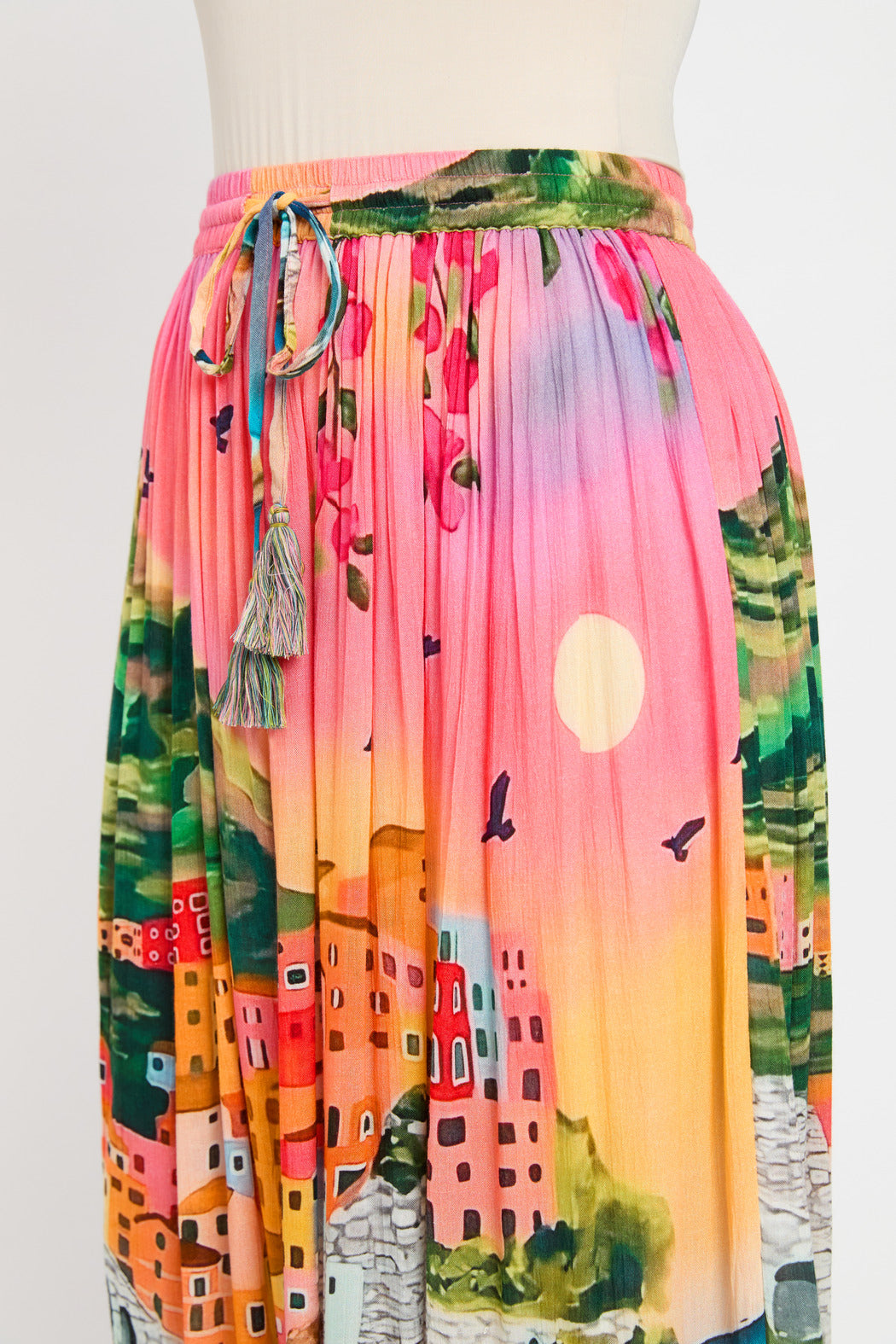 Multi Color Alluring Printed Rayon Crepe Skirt For Women