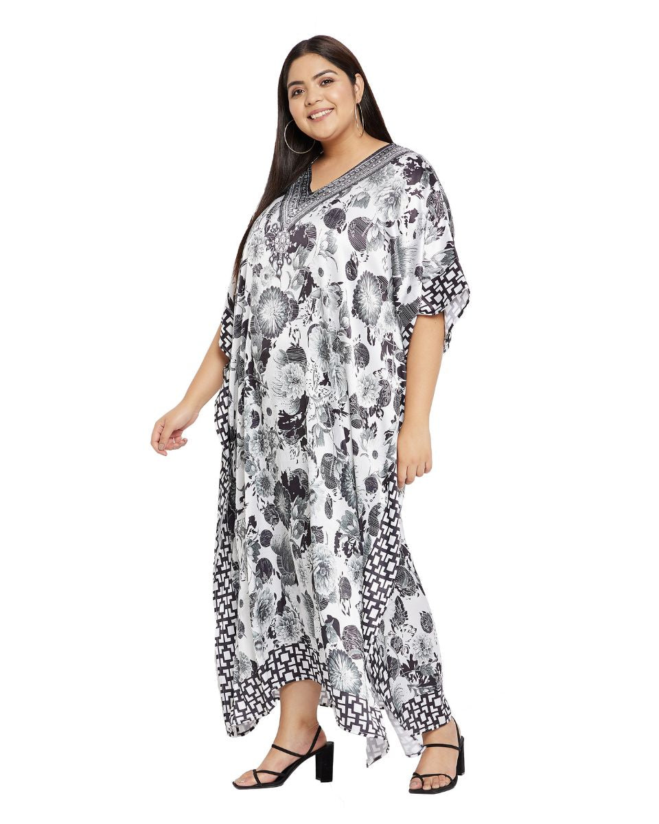 Flowy Plus Size V-Neck Long Kaftan