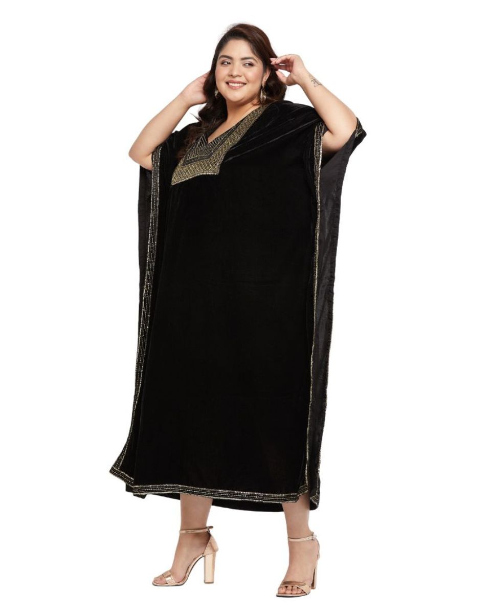 Black And Golden Embroidered Velvet Plus Size Kaftan For Women