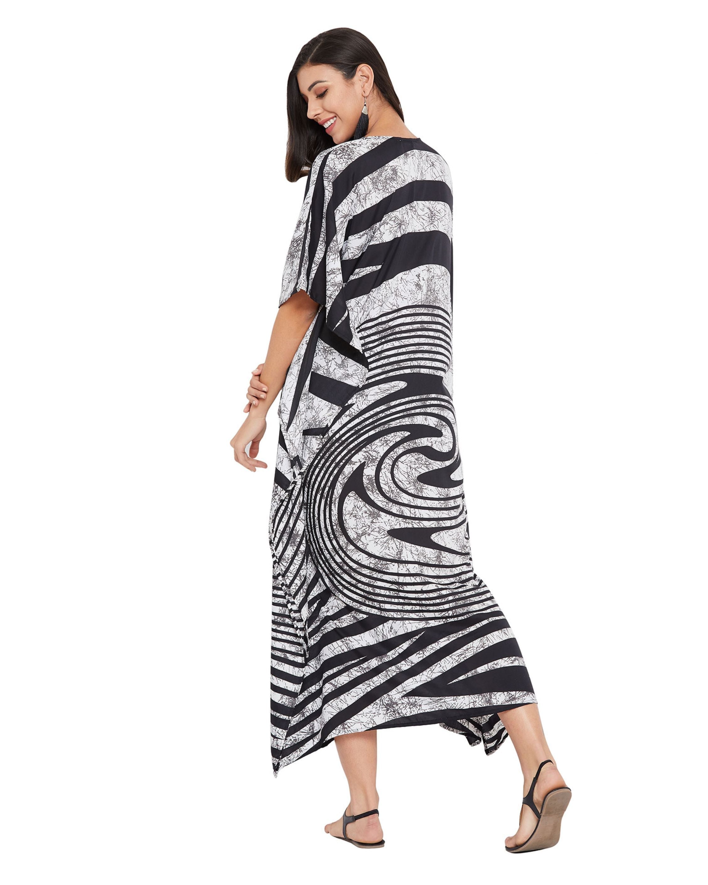 Hypnotic Print Black And Gray Polyester Kaftan For Plus Size Women