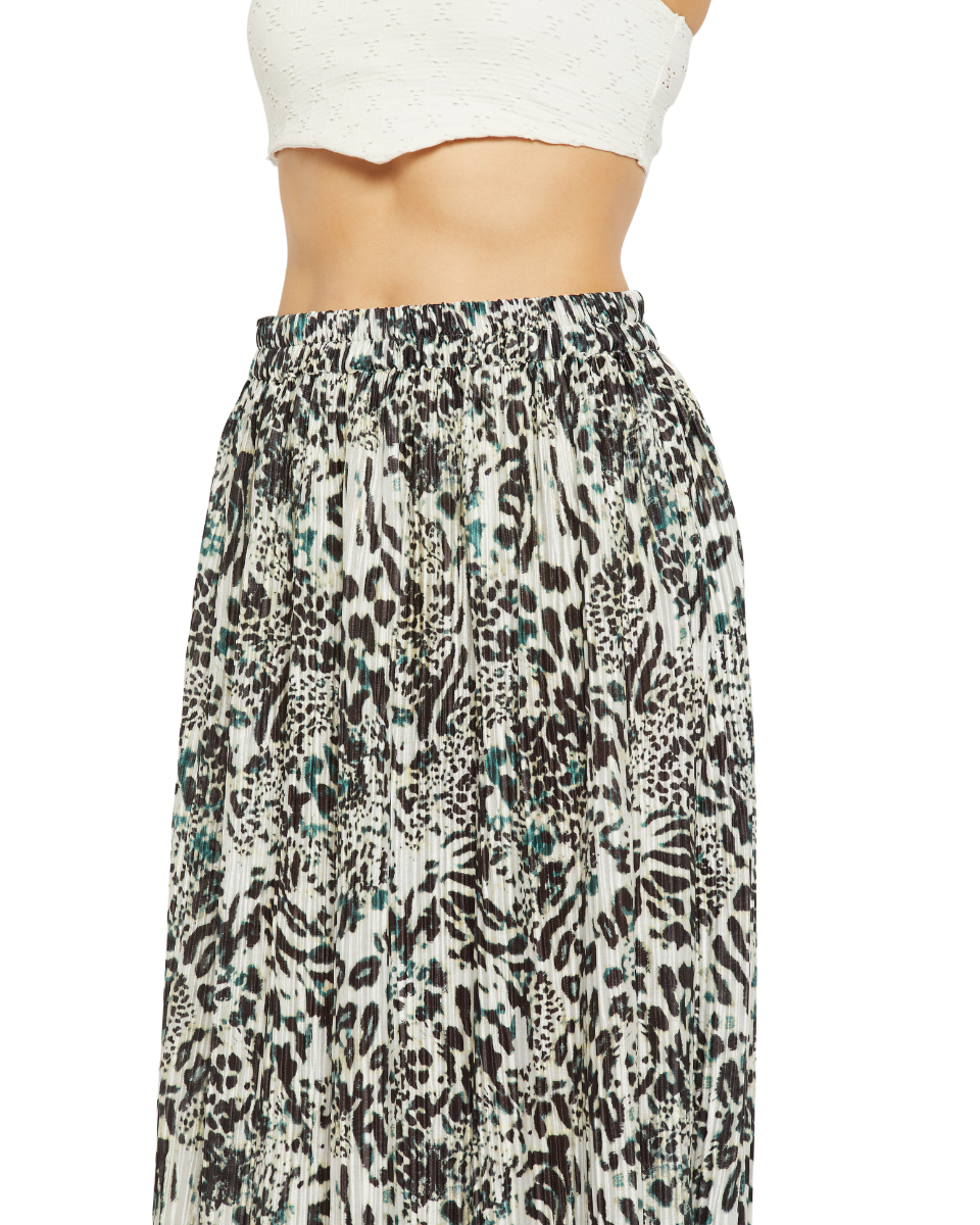 Black And White Animal Printed And Pleated Lycra Skirt For Women